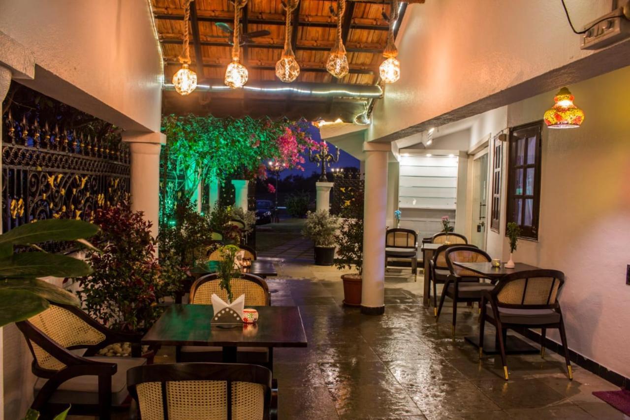 Shikara Beach Resort Cavelossim Kültér fotó