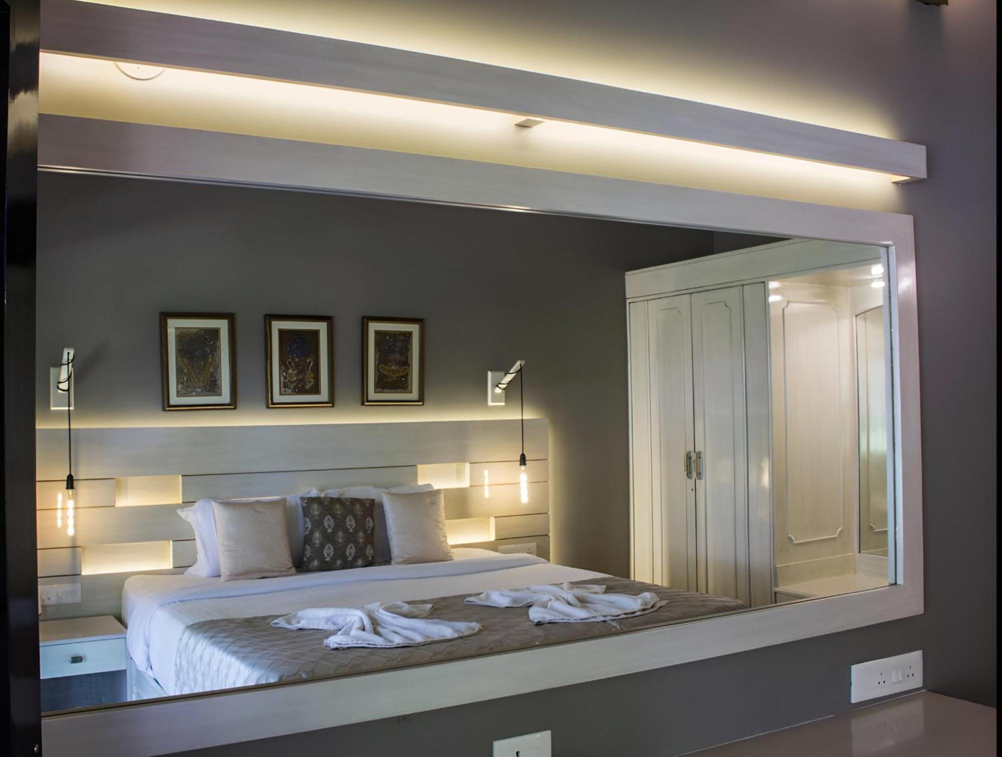 Shikara Beach Resort Cavelossim Kültér fotó