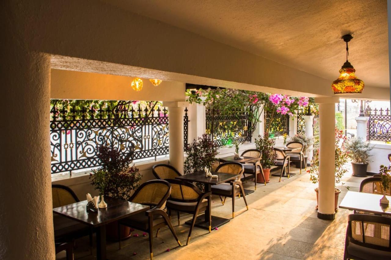 Shikara Beach Resort Cavelossim Kültér fotó