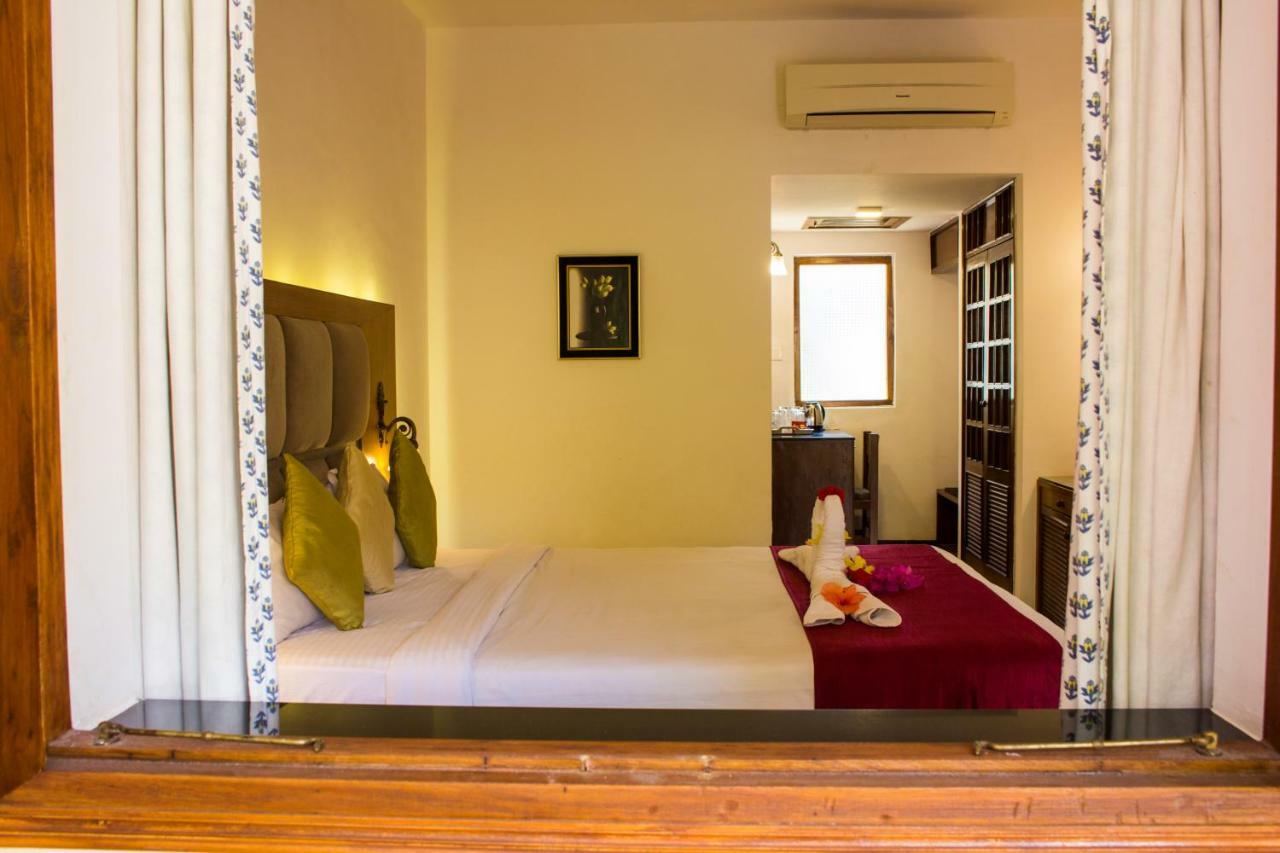 Shikara Beach Resort Cavelossim Kültér fotó