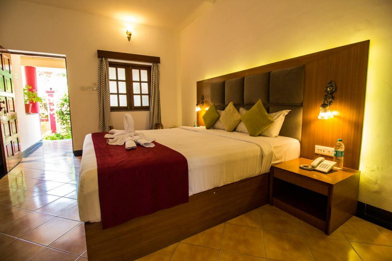 Shikara Beach Resort Cavelossim Kültér fotó